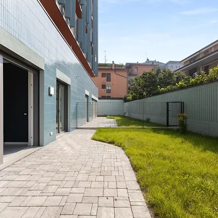 San Siro 700 M - 20 Min - Apt2 * Milano